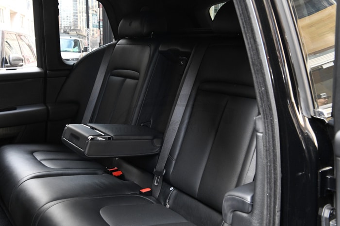 Rolls Royce Cullinan Rental 05